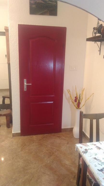 Apartment Luka Podgorica Exteriör bild
